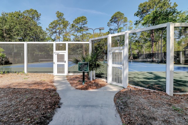 385 Fort Howell Drive